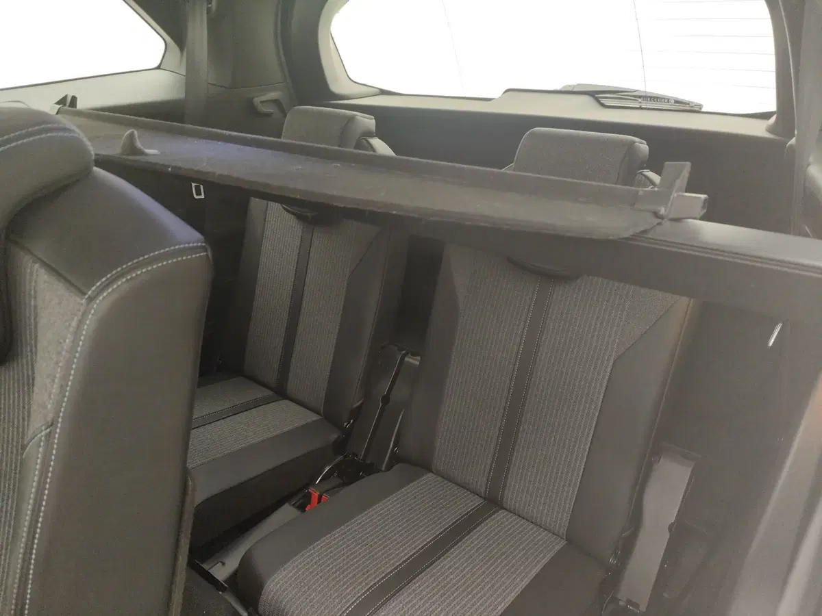 Peugeot 5008 usata a Como (14)