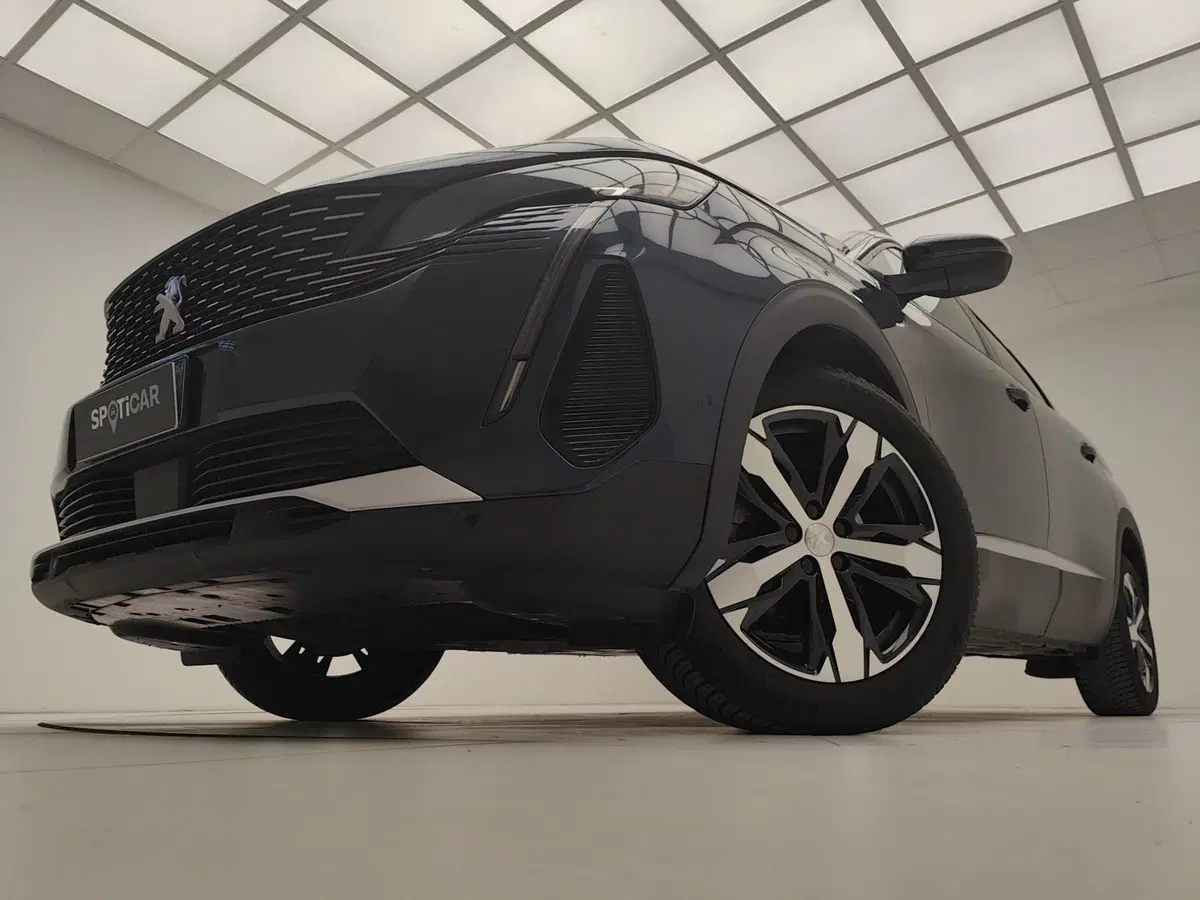 Peugeot 5008 usata a Como (15)