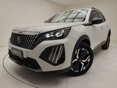 Peugeot 2008 1.2 puretech Allure s&amp;s 100cv del 2025 usata a Erba