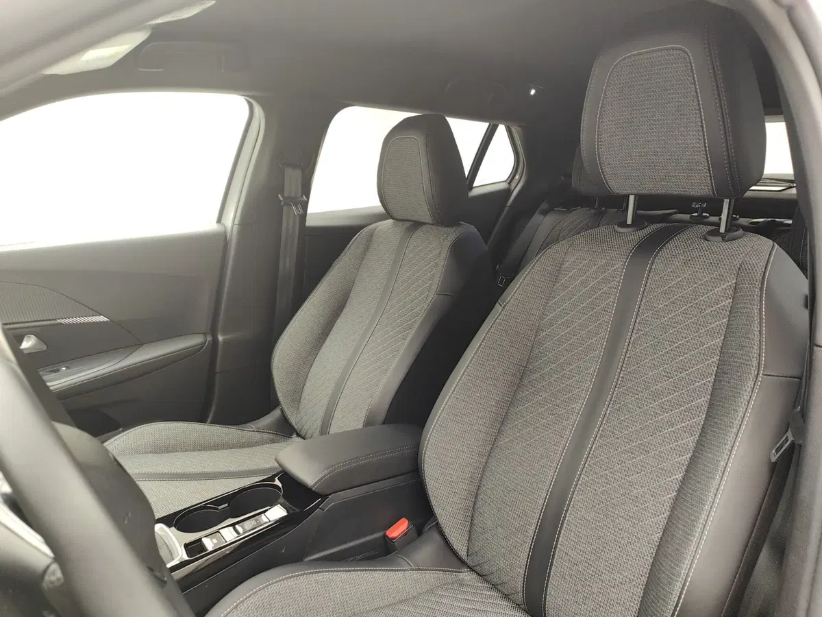 Peugeot 2008 usata a Como (11)