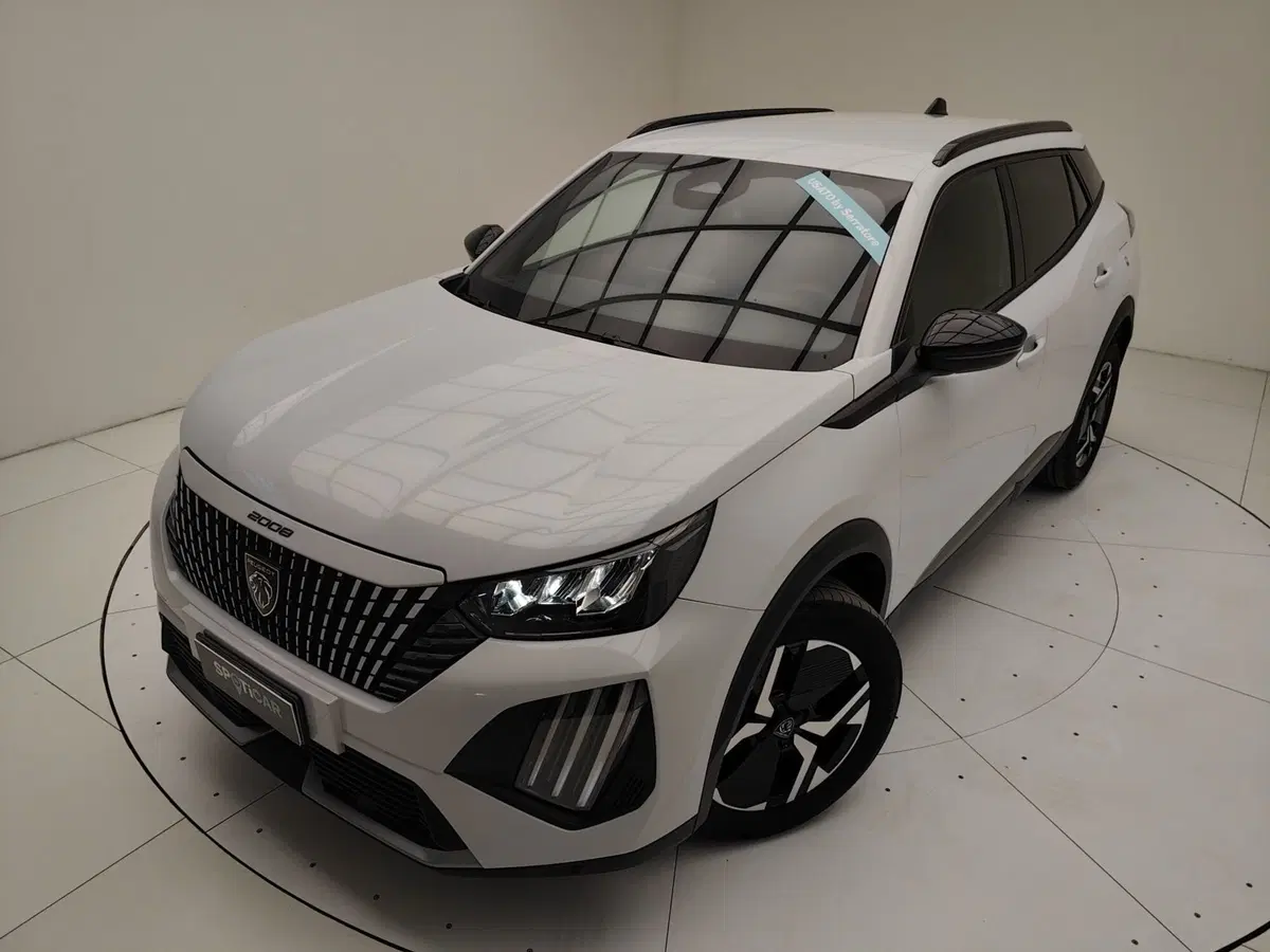 Peugeot 2008 usata a Como (14)
