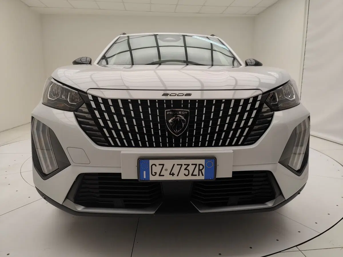Peugeot 2008 usata a Como (2)