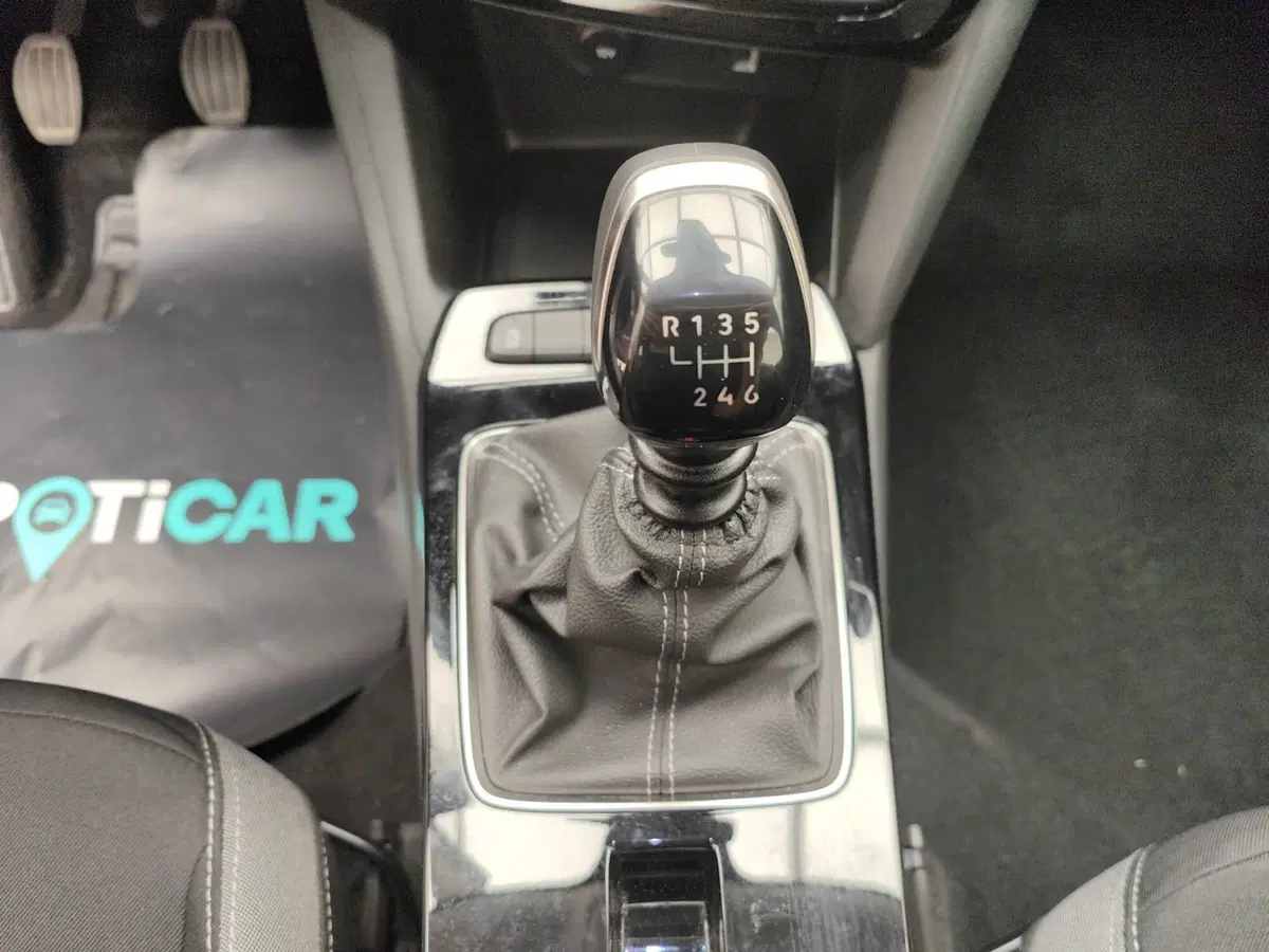 Opel Mokka usata a Como (18)