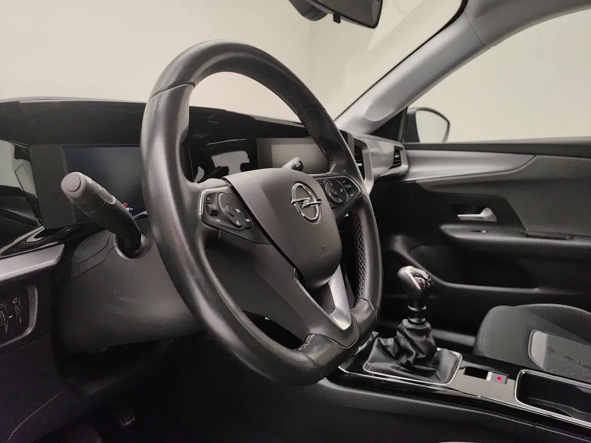 Opel Mokka usata a Como (9)