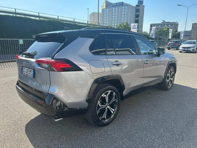 Toyota Rav4 usata a Piacenza (8)