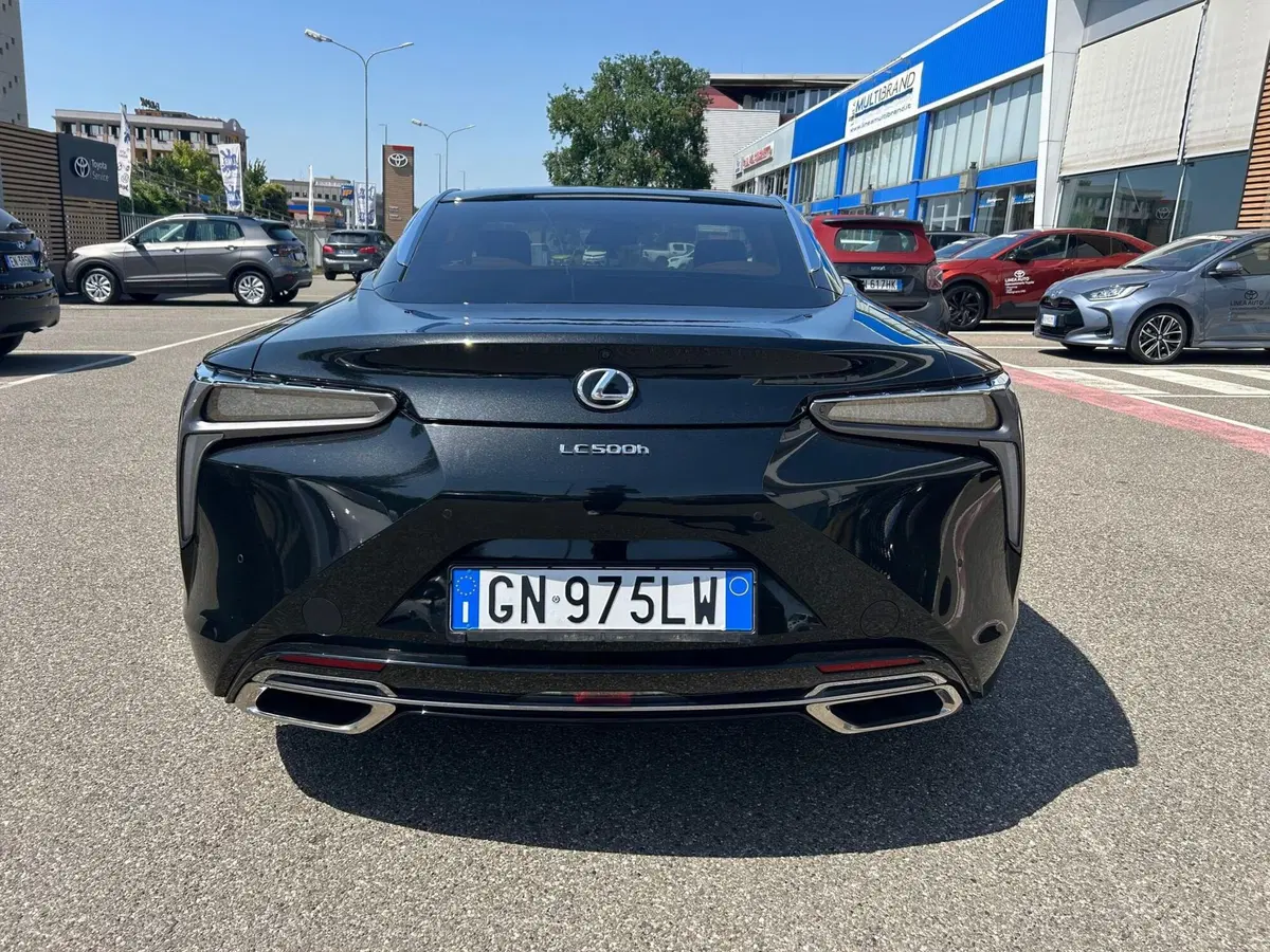 Lexus LC usata a Piacenza (4)