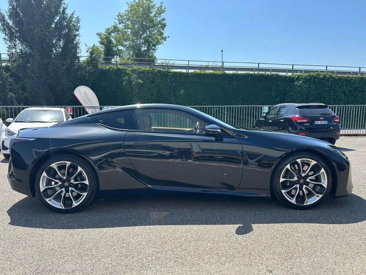 Lexus LC usata a Piacenza (6)