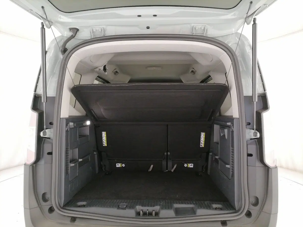 Ford Tourneo Courier usata a Roma (10)