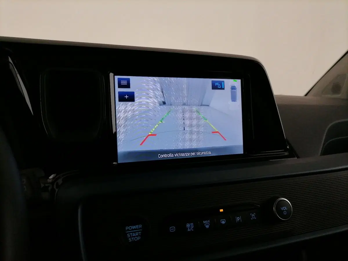 Ford Tourneo Courier usata a Roma (16)