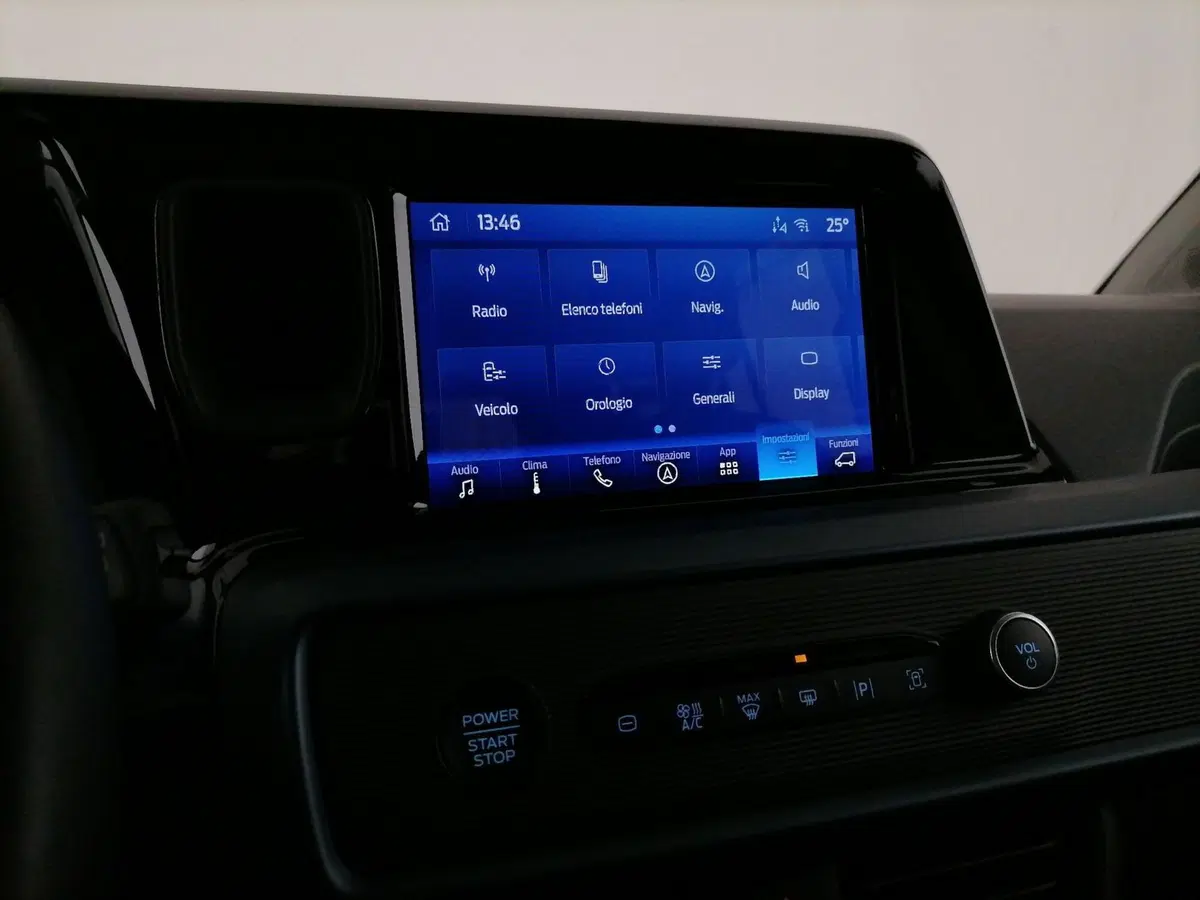 Ford Tourneo Courier usata a Roma (19)