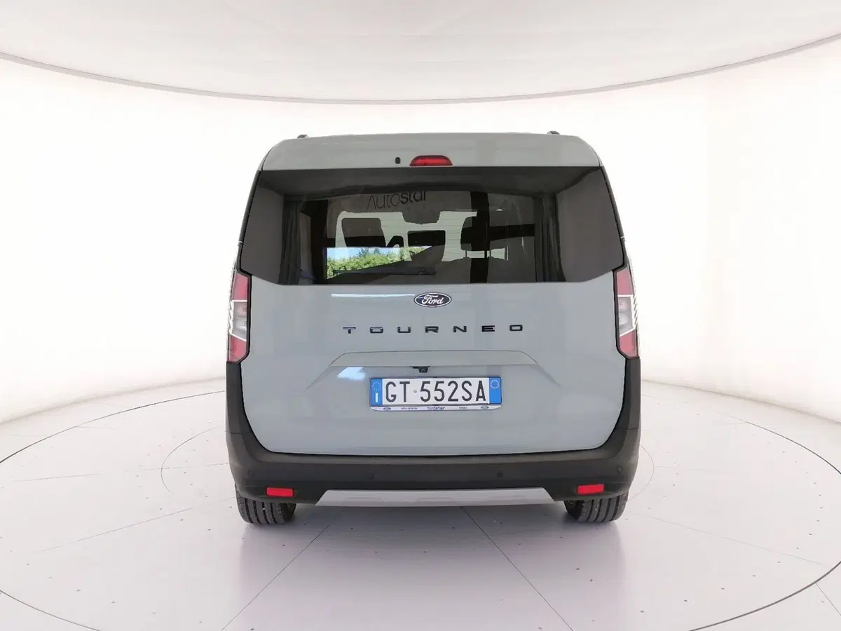 Ford Tourneo Courier usata a Roma (4)