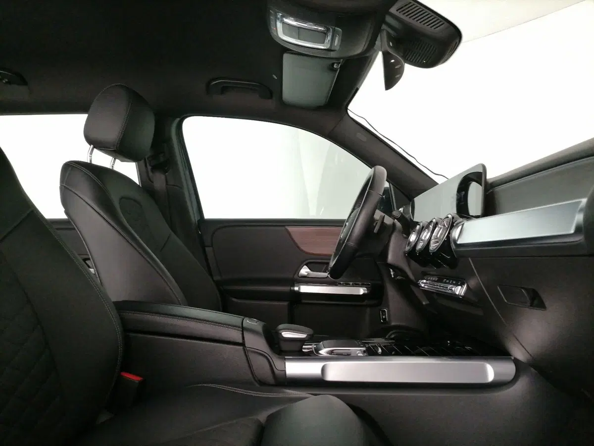 Mercedes-Benz GLB usata a Roma (6)