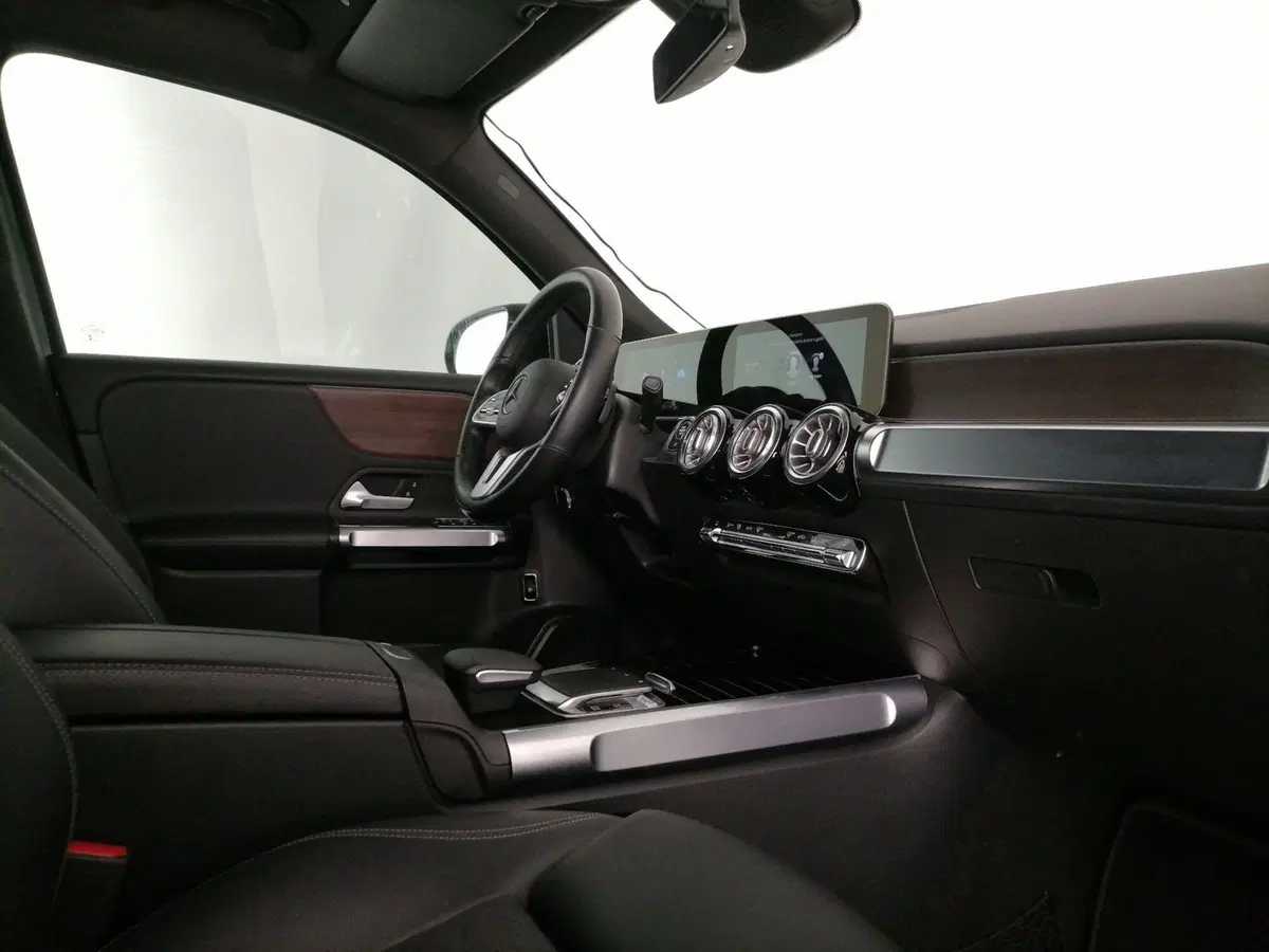 Mercedes-Benz GLB usata a Roma (7)