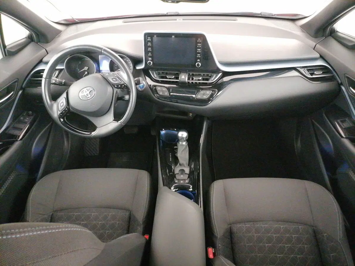 Toyota Toyota C-HR usata a Roma (9)