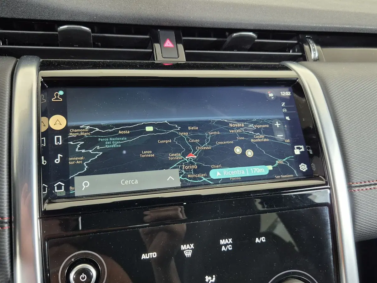 Land Rover Discovery Sport usata a Torino (11)