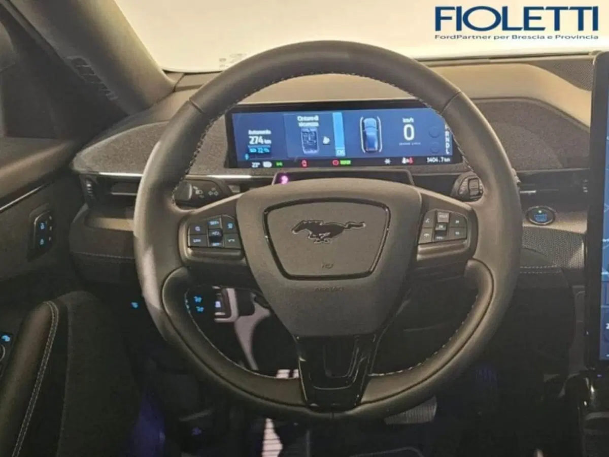 Ford Mustang Mach-E usata a Brescia (7)