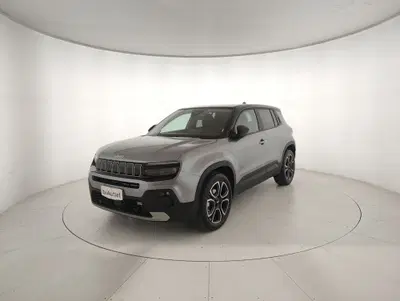 Jeep Avenger 1.2 turbo Summit fwd 100cv del 2024 usata a Alessandria