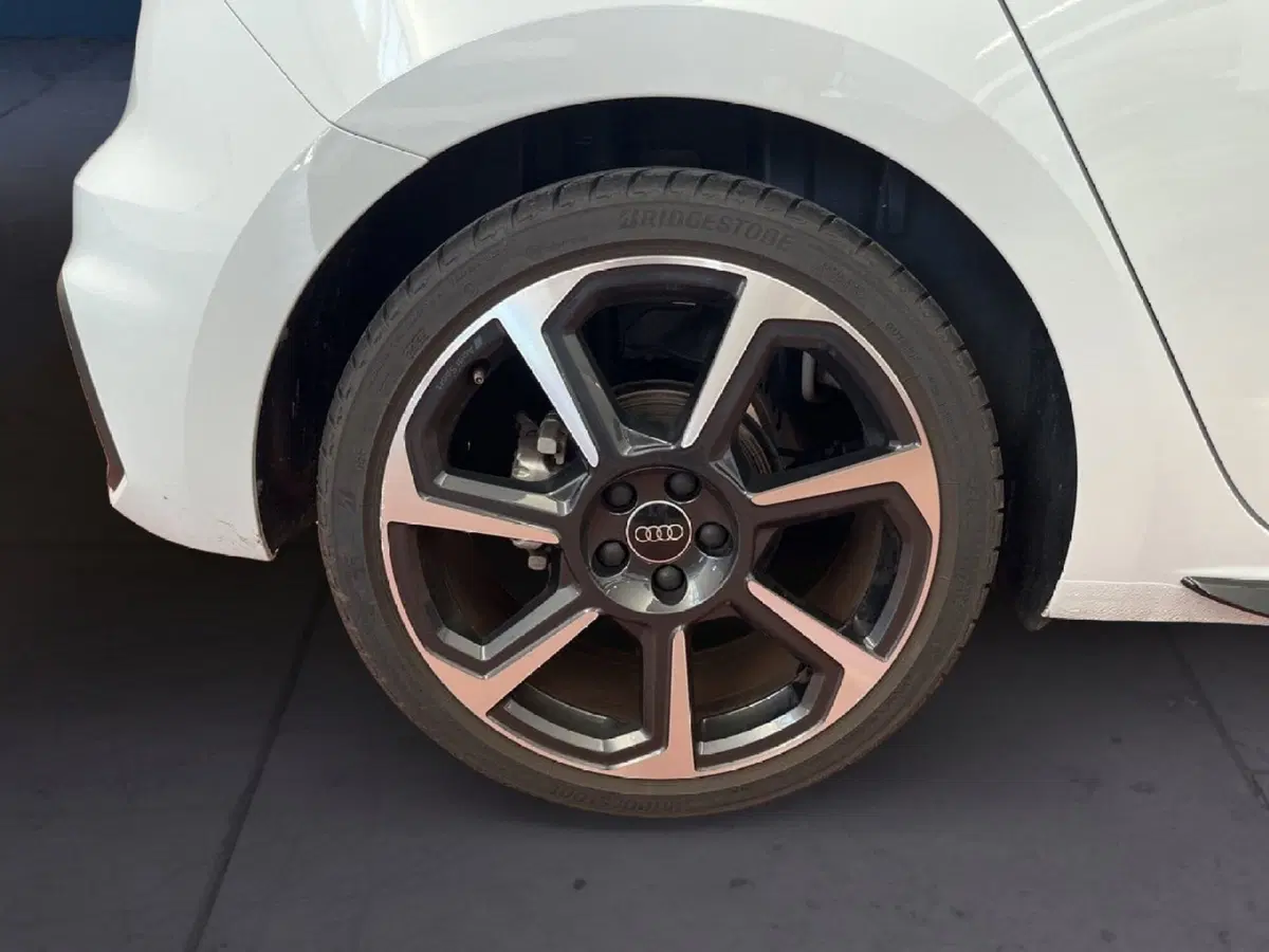 Audi A1 Sportback usata a Torino (7)