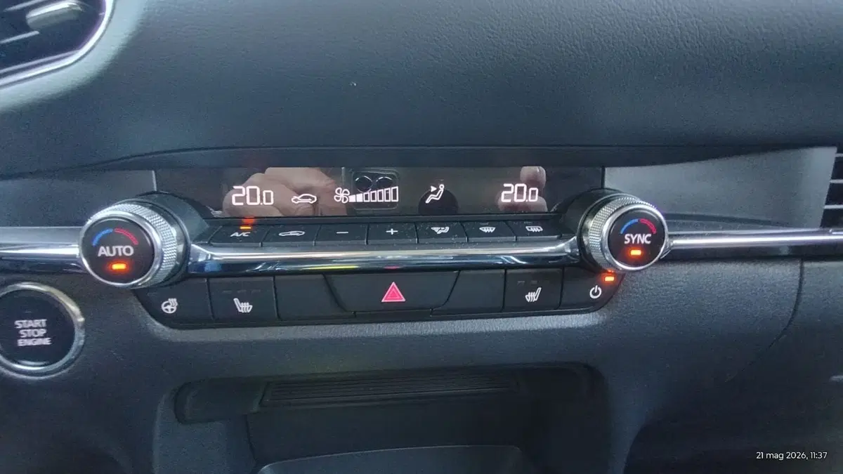 Mazda CX-30 usata a Belluno (11)