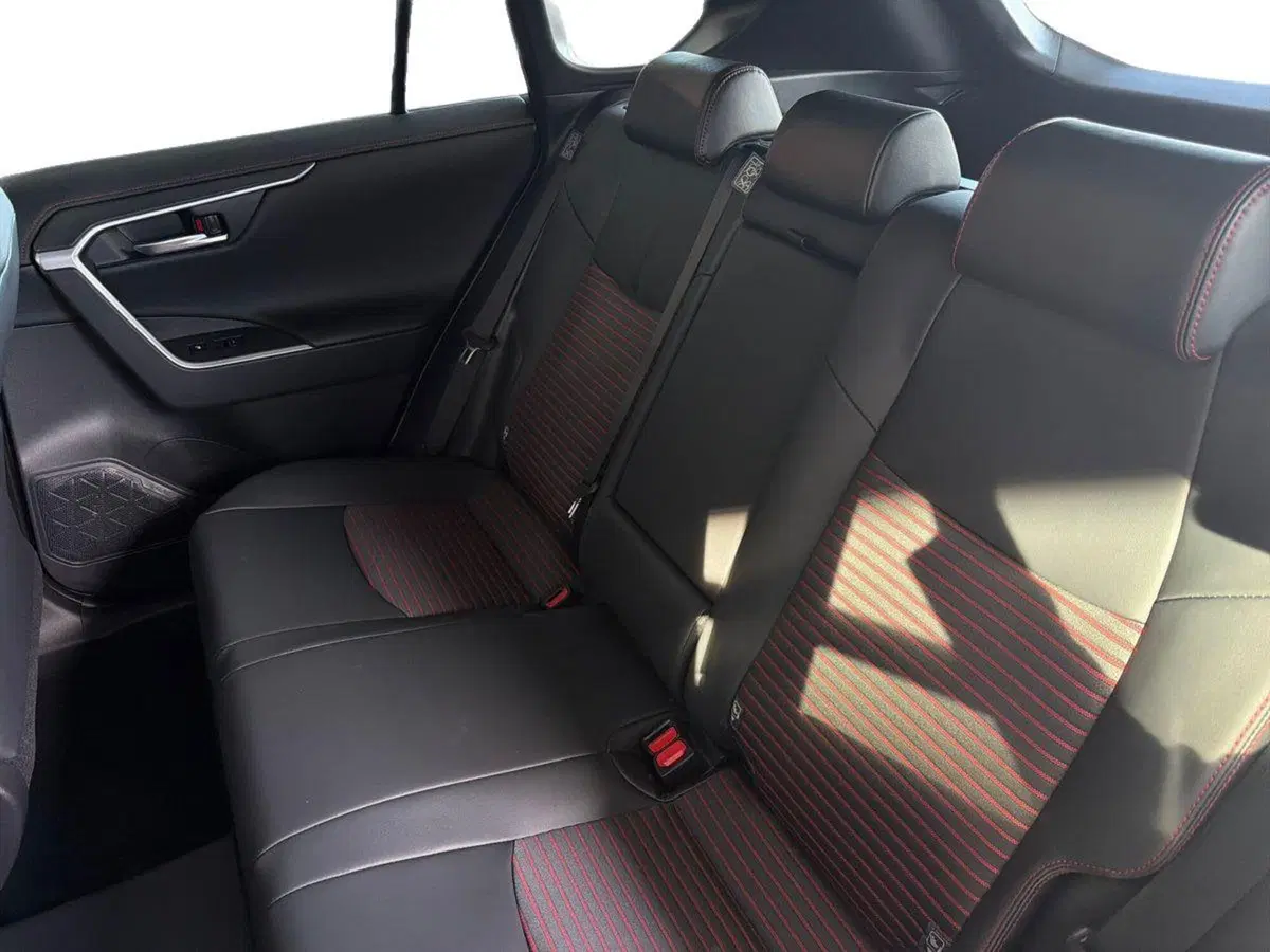 Toyota Rav4 nuova a Siracusa (11)