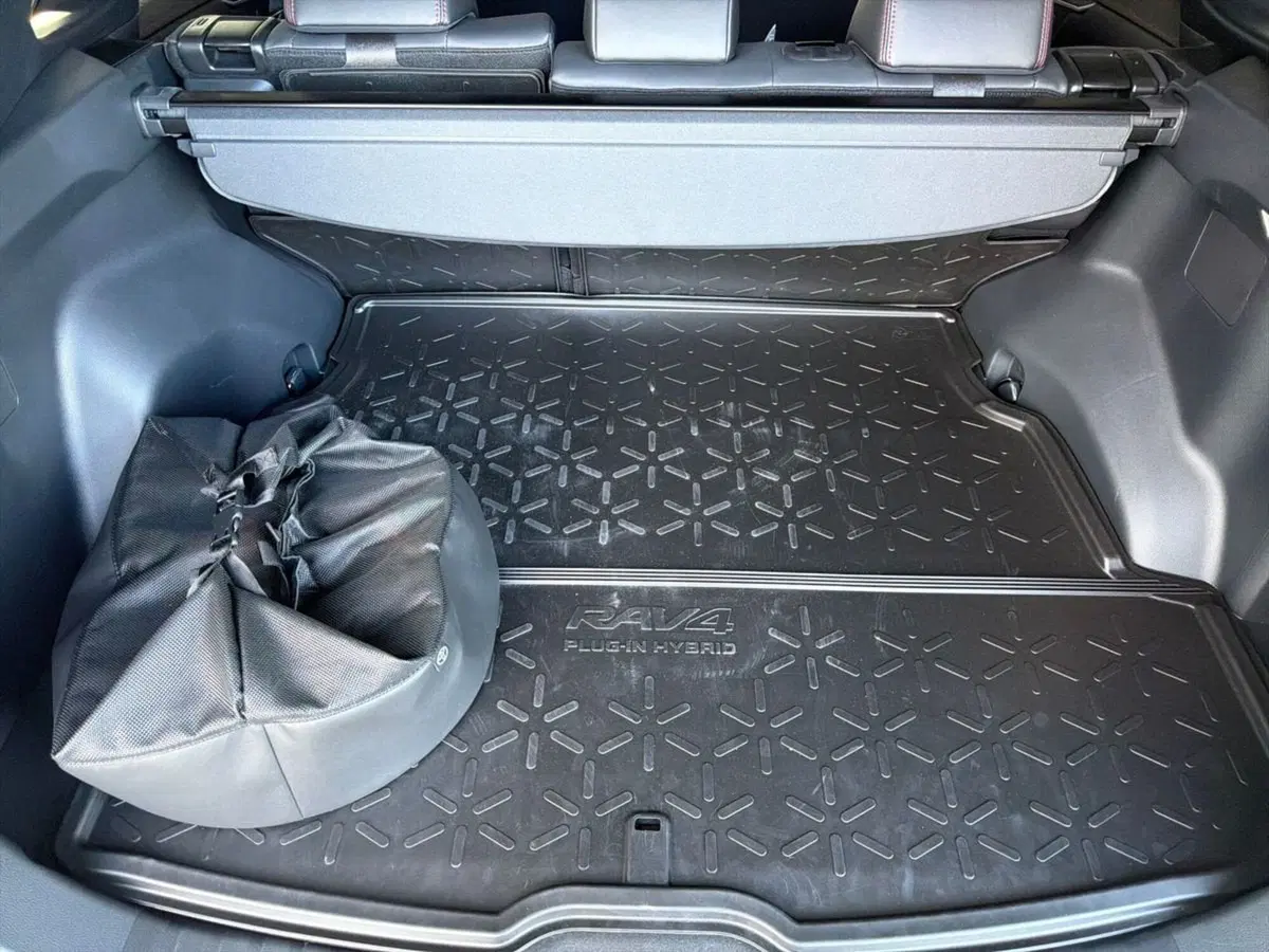 Toyota Rav4 nuova a Siracusa (6)