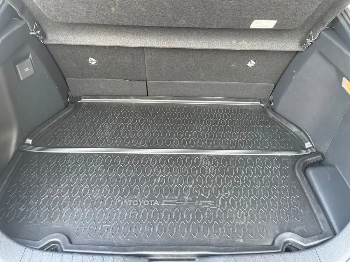 Toyota Toyota C-HR usata a Ragusa (6)