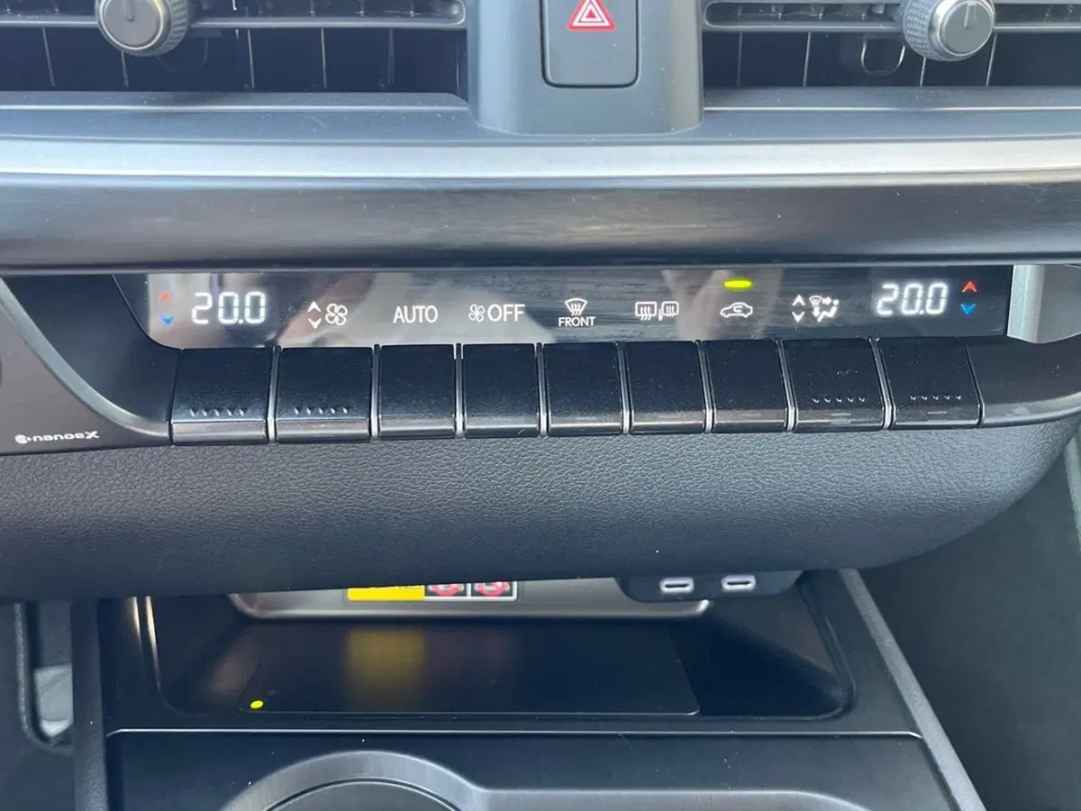 Lexus UX usata a Ragusa (13)