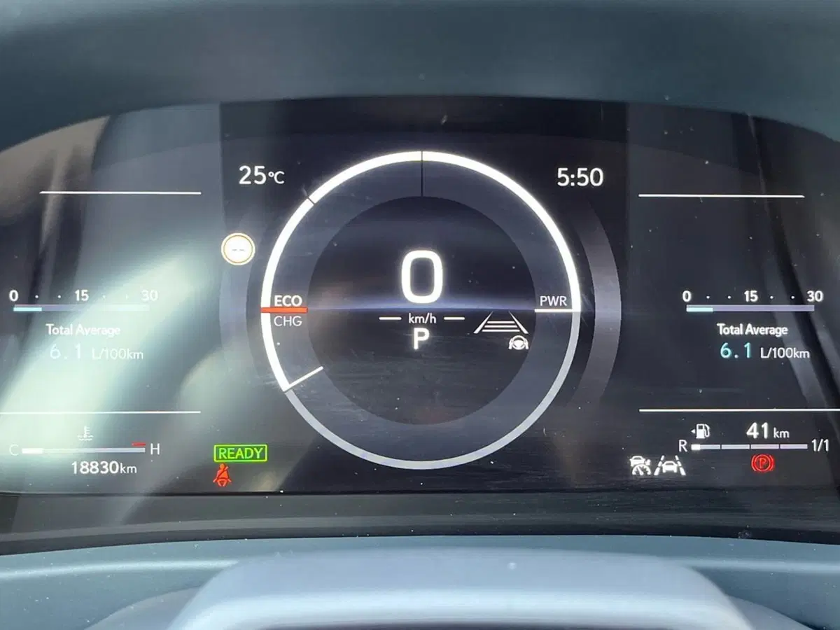 Lexus UX usata a Ragusa (9)