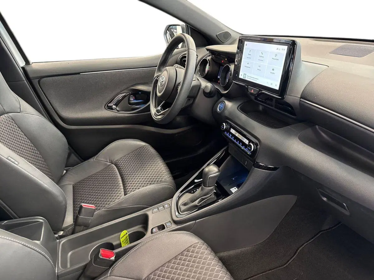 Toyota Yaris usata a Prato (12)