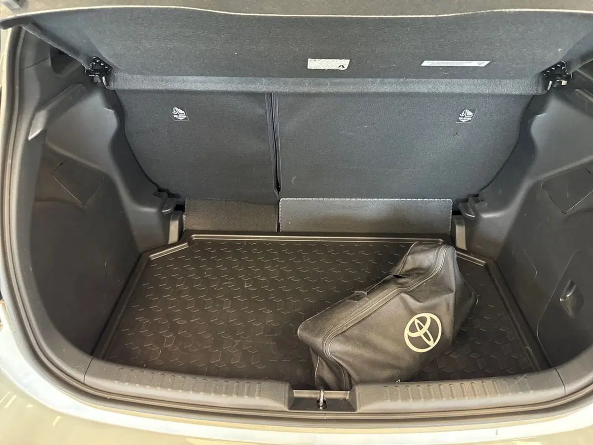 Toyota Yaris usata a Prato (15)