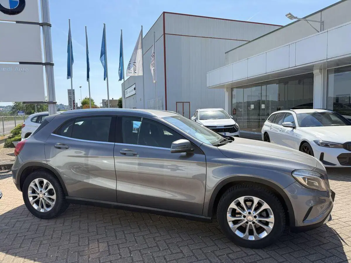 Mercedes-Benz GLA SUV usata a Alessandria (4)