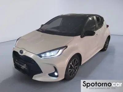 Toyota Yaris 1.5 Hybrid 5 porte Style del 2022 usata a Milano
