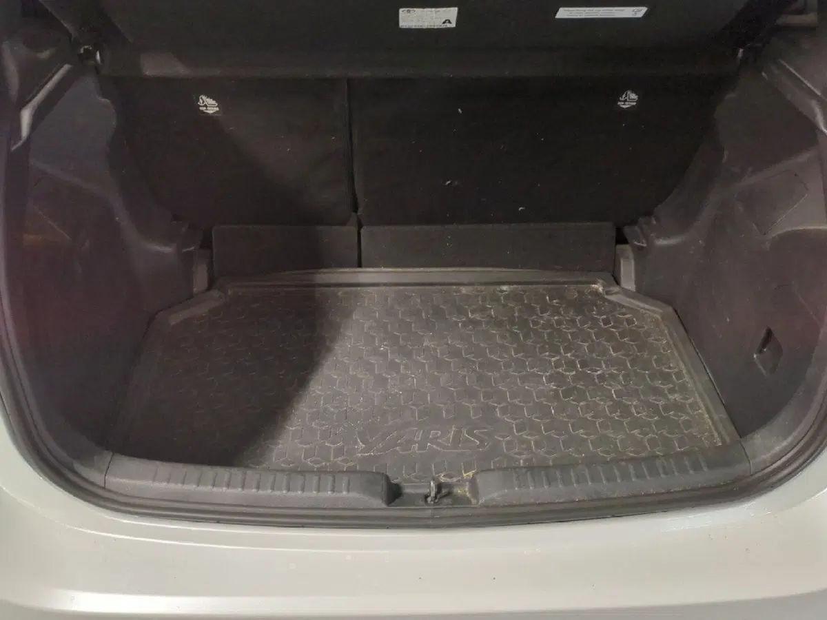 Toyota Yaris usata a Milano (10)