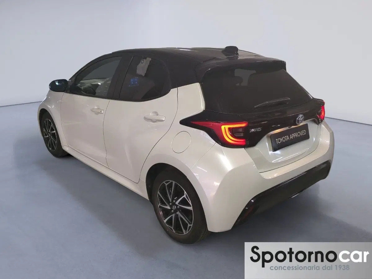 Toyota Yaris usata a Milano (4)