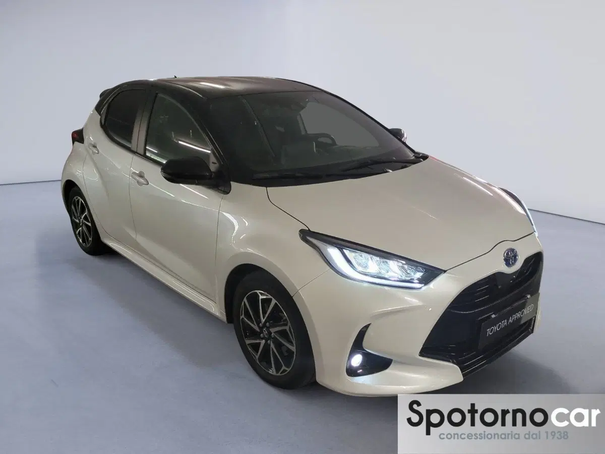 Toyota Yaris usata a Milano (8)