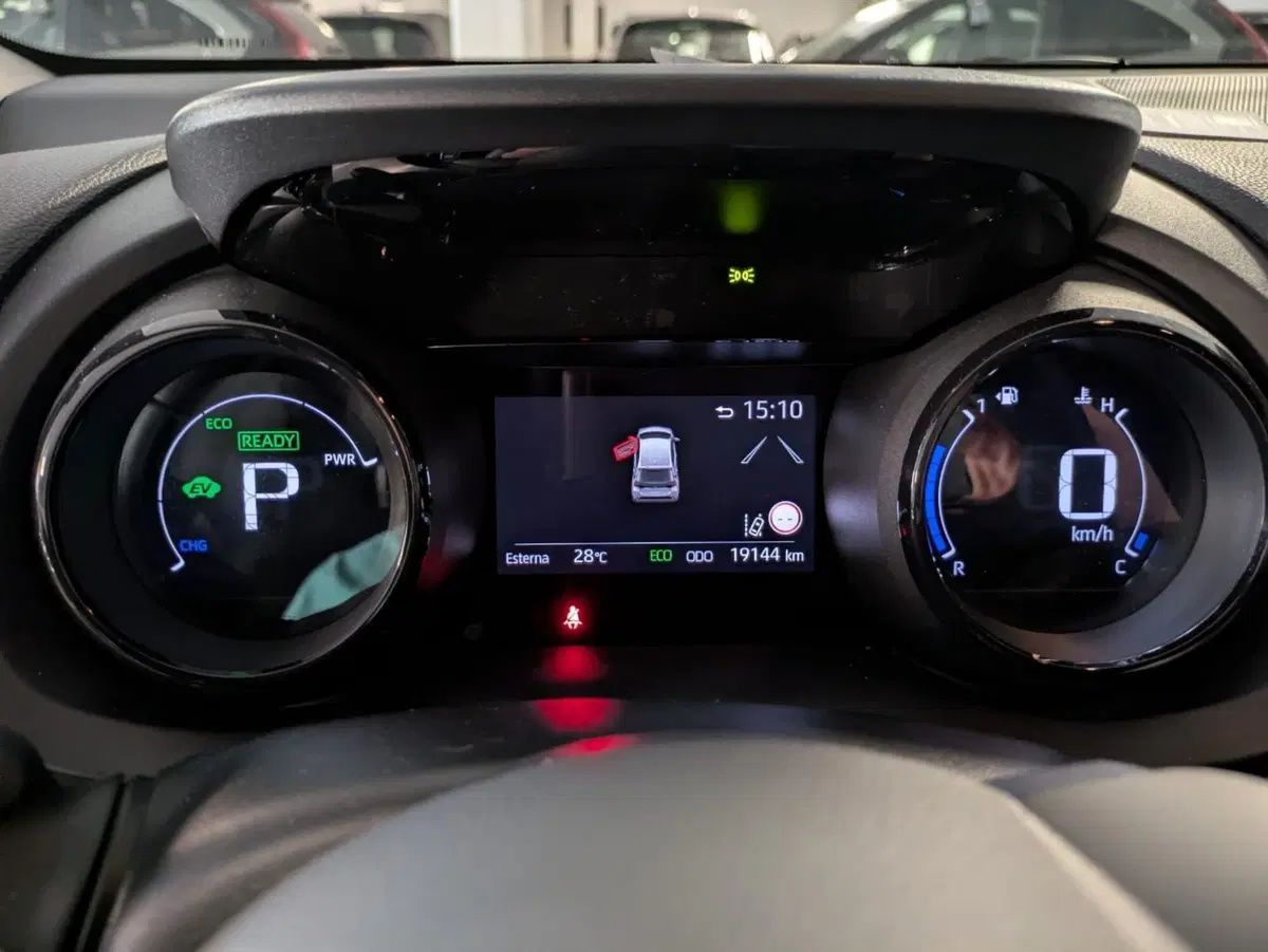 Toyota Yaris usata a Milano (14)