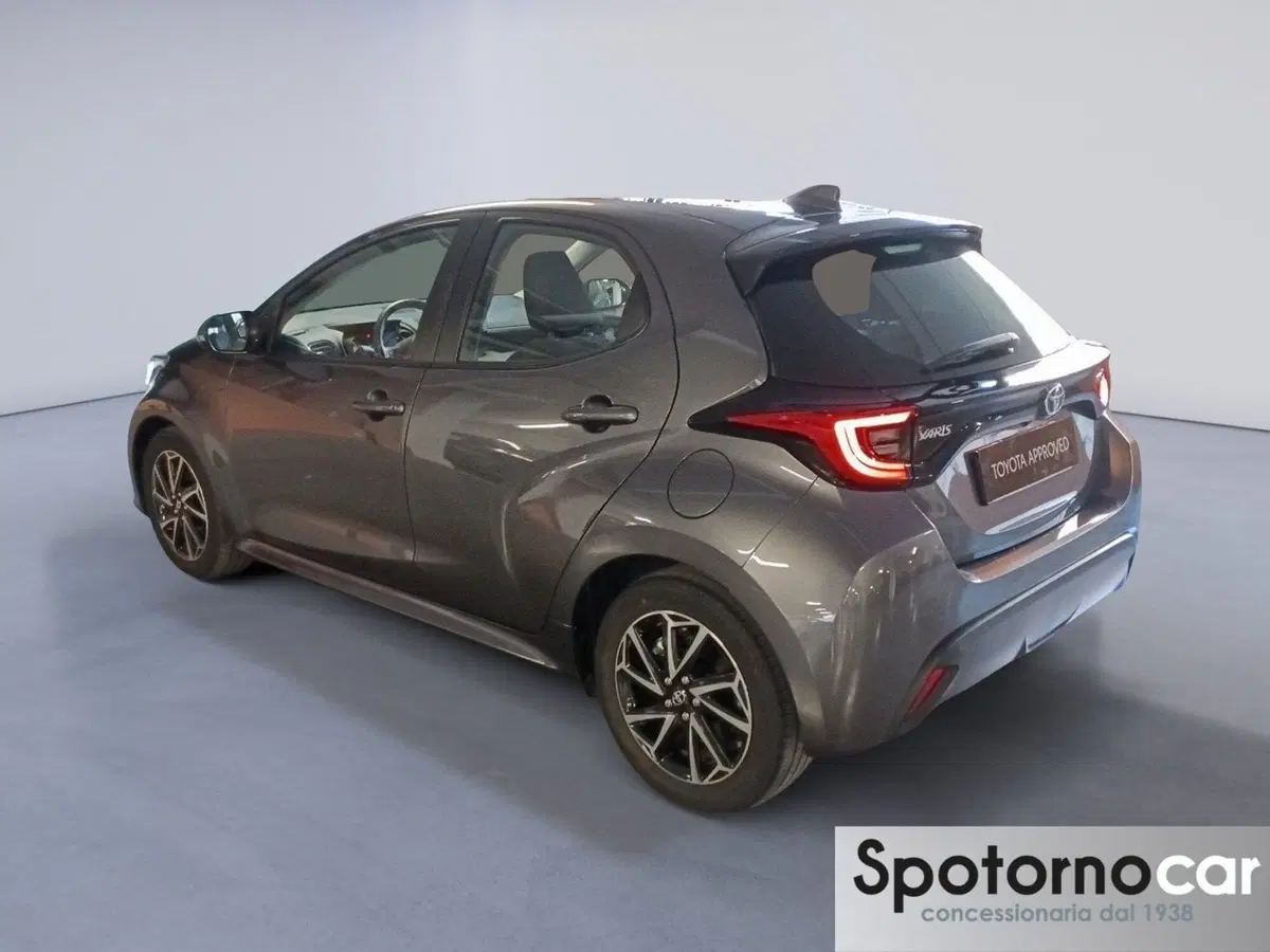 Toyota Yaris usata a Milano (4)