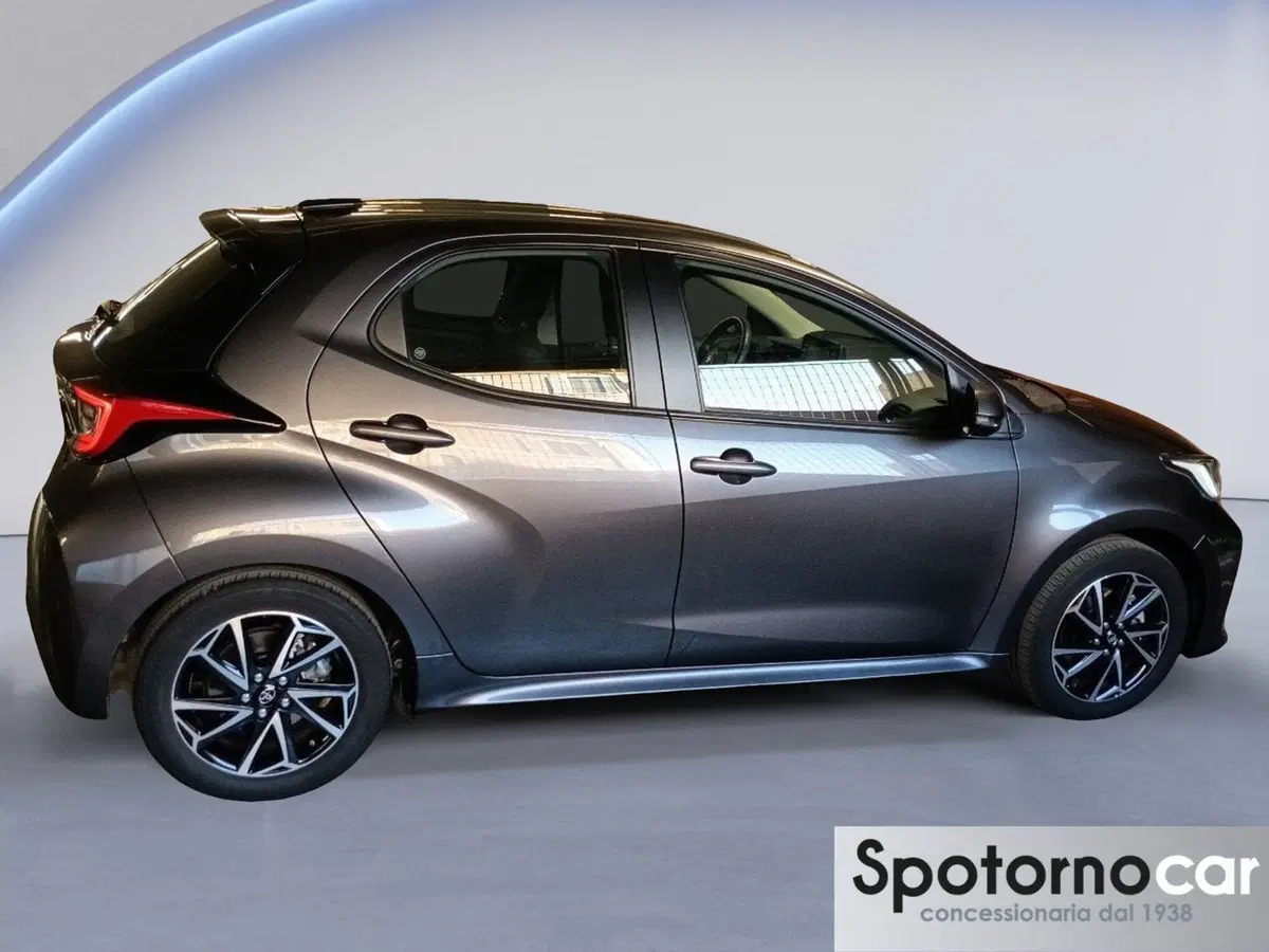 Toyota Yaris usata a Milano (7)