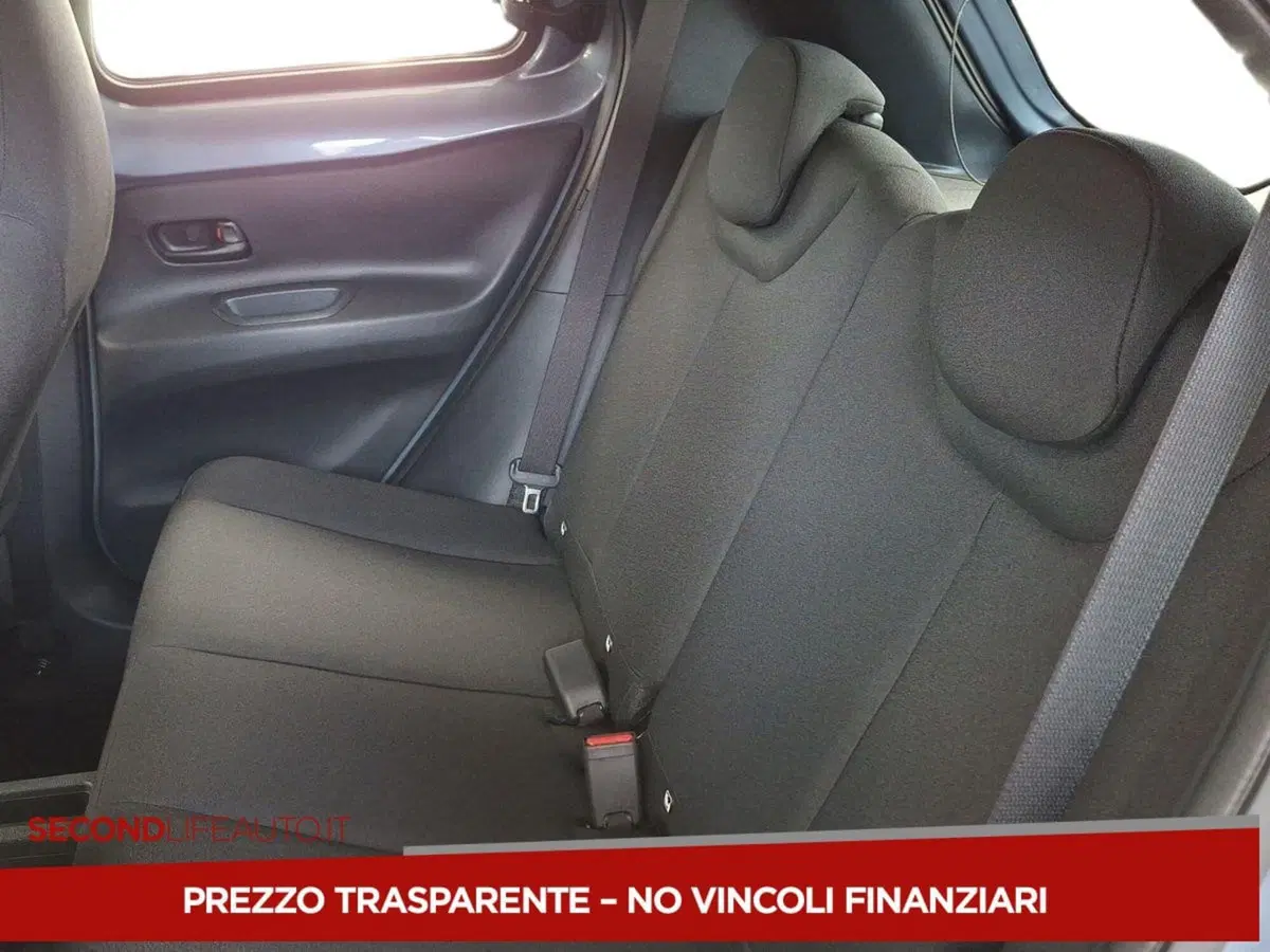 Toyota Aygo X nuova a Chieti (10)