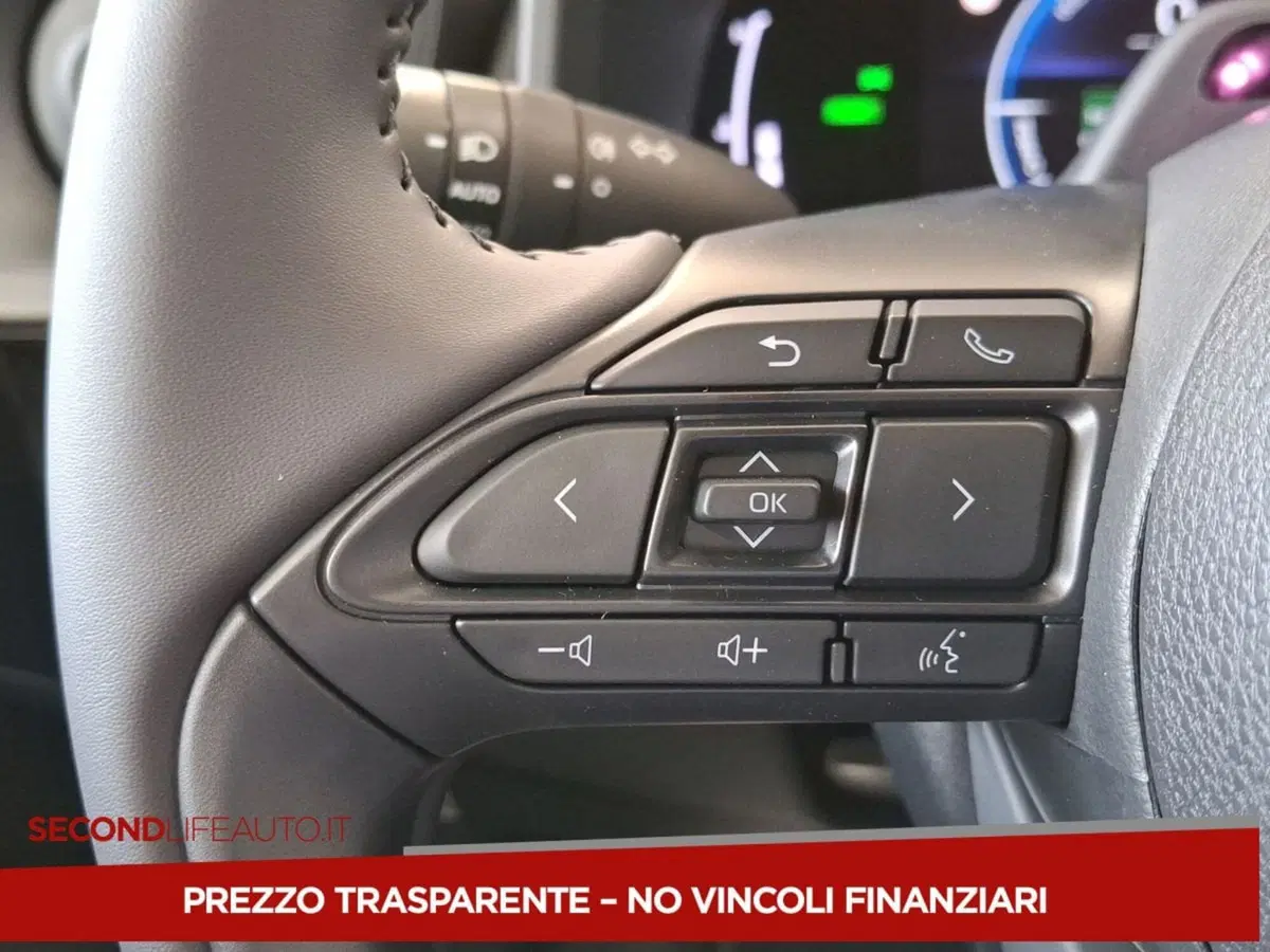 Toyota Aygo X nuova a Chieti (12)