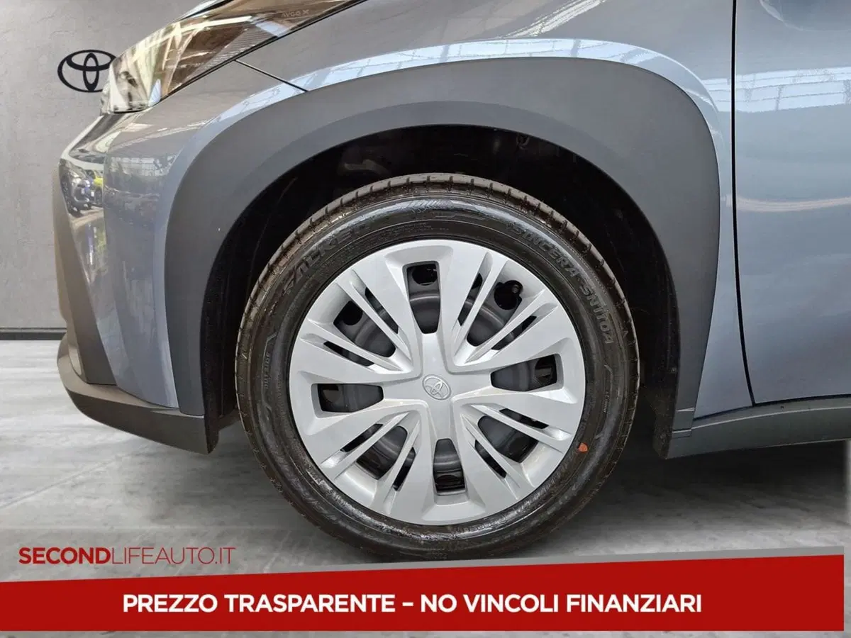 Toyota Aygo X nuova a Roma (7)