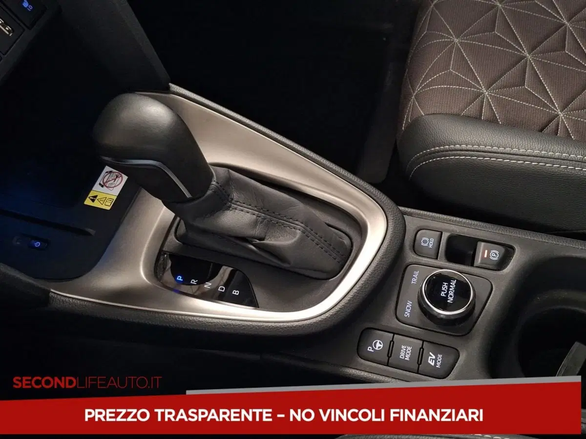 Toyota Yaris Cross usata a Roma (16)