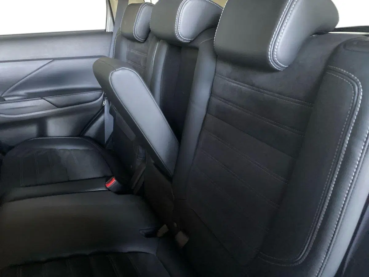 Mitsubishi Outlander usata a Bergamo (11)