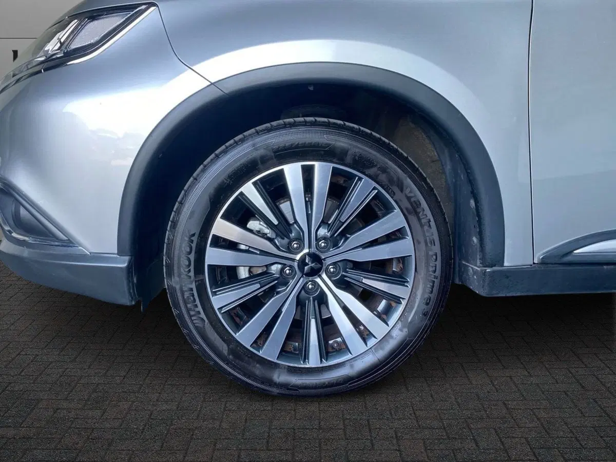 Mitsubishi Outlander usata a Bergamo (17)