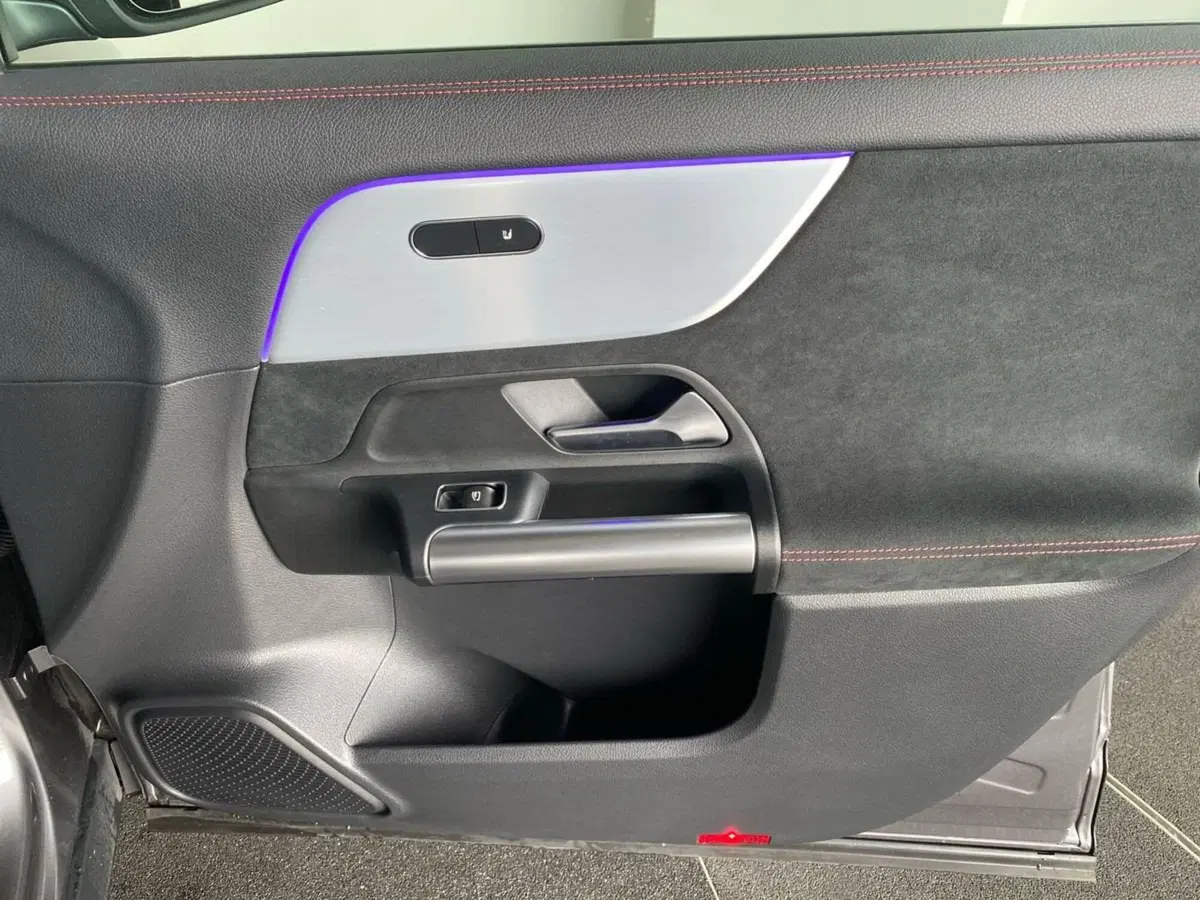 Mercedes-Benz GLA SUV usata a Bergamo (18)