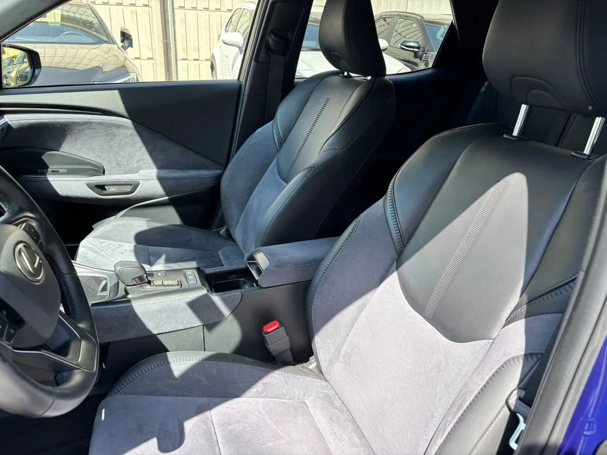 Lexus LBX usata a Modena (13)