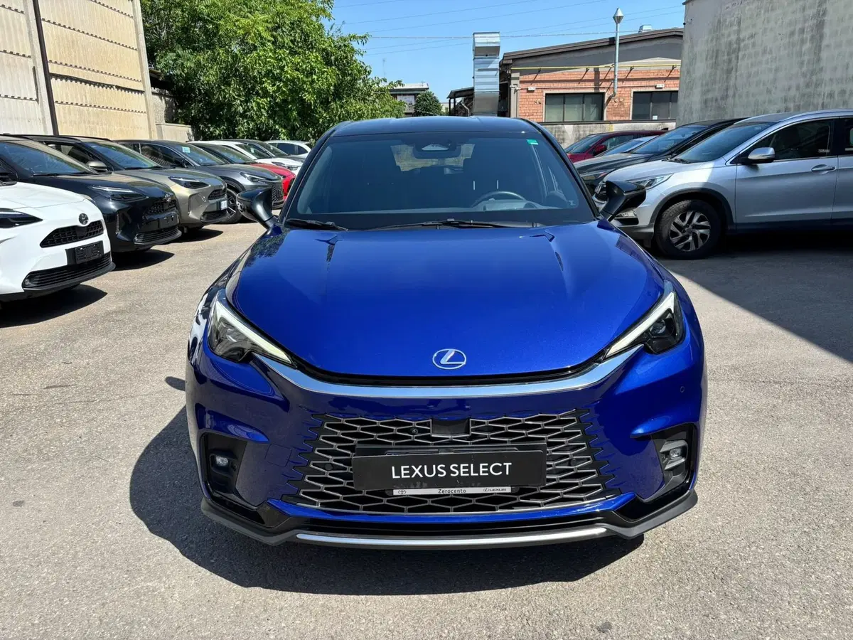 Lexus LBX usata a Modena (2)