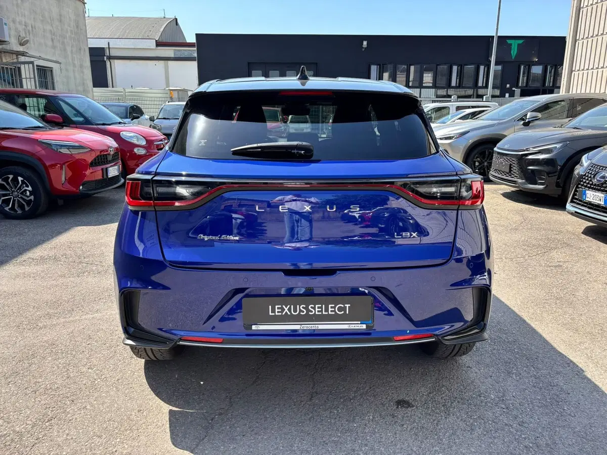 Lexus LBX usata a Modena (6)