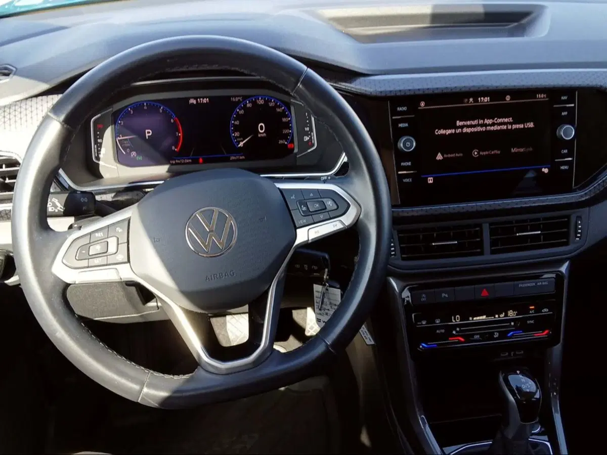 Volkswagen T-Cross usata a Livorno (8)