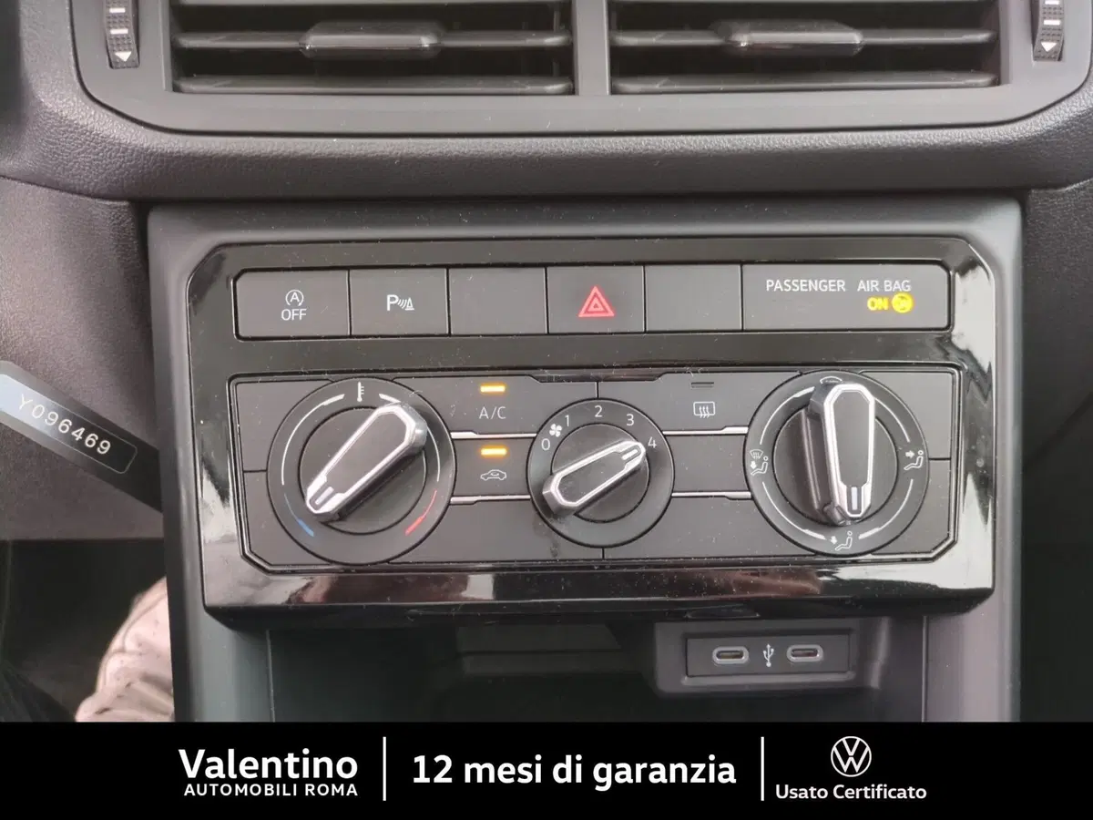 Volkswagen T-Cross usata a Roma (17)